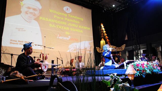 Makna Lirik Lagu Kawih